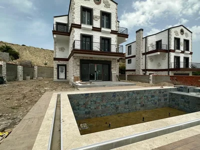 Villa 4+1 Villa in İzmir