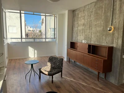 Жилой квартал Appartement situe au coeur de tel aviv dans immeuble style bauhaus
