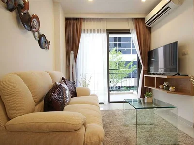 Wohnanlage Beautiful low-rise residence with a swimming pool in a prestigious area Pratumnak Hill, Pattaya, Thailand