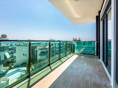 Zespół mieszkaniowy Residence with swimming pools at 550 meters from the beach, in the center of Avsallar, Alanya, Turkey