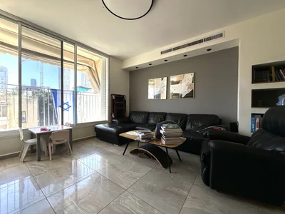 Residential quarter A ne pas manquer ideal appartement familial 4 pieces 2 salles de bains agreable calme lumineux renove et spacieux