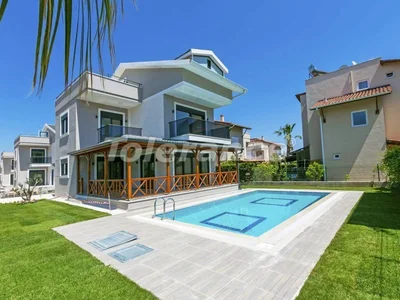 Cottage village New triplex villa 3+1 in Kadriye, Antalya in the complex with a private pool and near the golf fields.