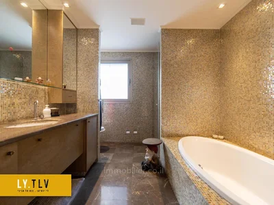 Quartier résidentiel Incroyable duplex penthouse dans une ruelle calme entre yehuda hamaccabi et le parc hayarkon