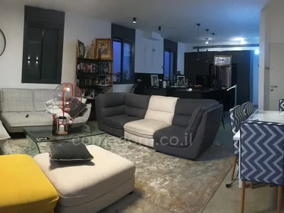 Residential quarter Avec terrasse au centre bon emplacement haut standing proche de la mer vue sur la mer dans un immeuble neuf neuf bel appartement magnifique renove