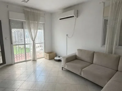 Barrio residencial Un rez de jardin quartier lotan