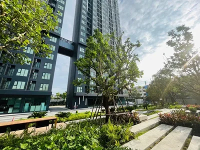 Complexe résidentiel High-rise residential complex with a good infrastructure in Sukhumvit, Bangkok, Thailand