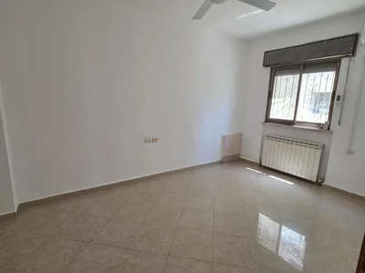 Dzielnica mieszkaniowa Bakaa appartement 4 pieces lumineux avec terrasse souccah