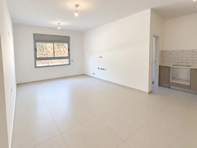 Quartier résidentiel Grand 3 piÈces – kiryat yovel / proche bayit vagan