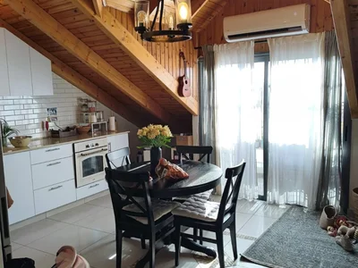 Quartier résidentiel Appartement de charme a vendre a nahlaot , avec propriété du toit- jerusalem immobilier 026786595