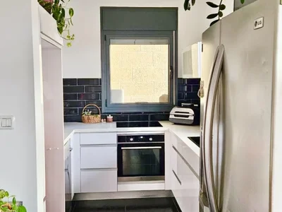 Residential quarter La perle rare au coeur de jerusalem A vendre superbe 3 pieces dans le quartier ben yehouda