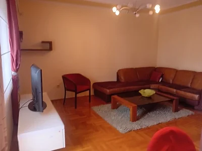 Wohnviertel Stan 70 m² na Izdavanje – Stari Aerodrom, Podgorica