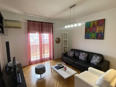 Wohnviertel Stan 50 m² na Izdavanje – Preko Morače, Podgorica