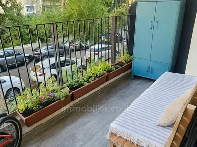 Dzielnica mieszkaniowa A vendre appartement comme neuf 3 pieces renove apres tama shlomo hamelekh tel aviv