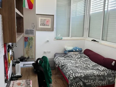 Barrio residencial Mini penthouse 3 pieces terrasse