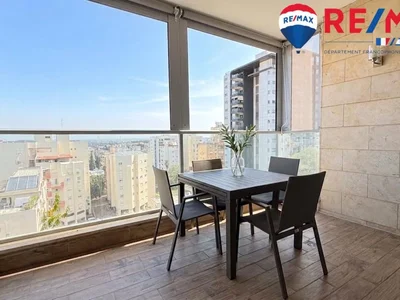 Residential quarter Magnifique appartement de 4 pieces au centre ville de hadera