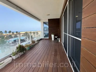 Wohnviertel Avec terrasse bel appartement bien agence bon emplacement grand haut standing investi luxueux magnifique proche de la mer spacieux vue sur la mer