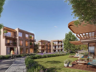 Wohnanlage New low-rise residence with a swimming pool and a shopping area, Istanbul, Turkey
