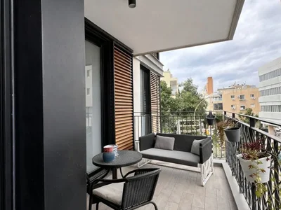 Dzielnica mieszkaniowa Appartement renove de 3 5 pieces avec suite parentale et parking robotise rue druyanov