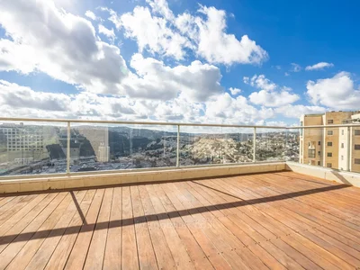 Wohnviertel Magnifique penthouse avec immenses terrasses