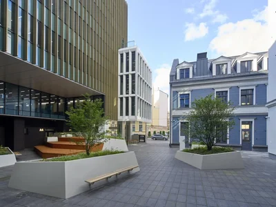 Business center SATEKLES BIZNESA CENTRS