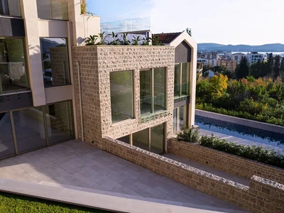 Townhouse ROSKOSNYE TAUNHAUSY I APARTAMENTY V DONE LASTVE