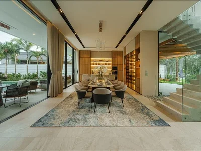 Complejo residencial Complex of villas with swimming pools in a convenient area of Phuket, Thailand