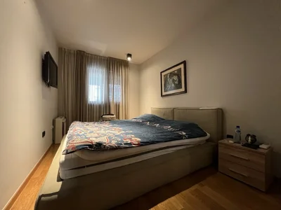 Wohnviertel Stan 50 m² na Izdavanje – Tološi, Podgorica