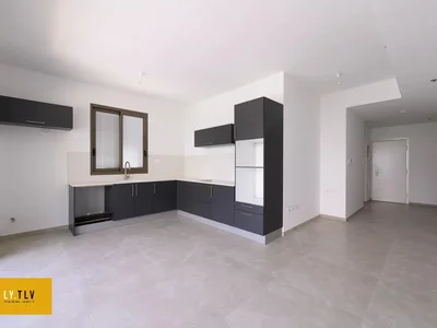 Wohnviertel Superbe 3 pieces avec balcon parking et cave pres de kikar hamedina