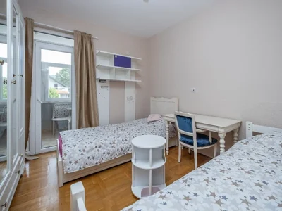 Wohnviertel Stan 70 m² na Prodaju – Centar, Cetinje