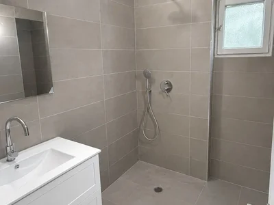 Жилой квартал Appartement de 3 5 pieces renove au coeur calme du centre ville de hadera