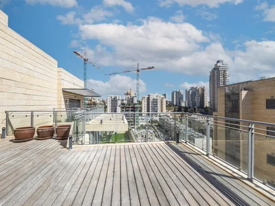 Quartier résidentiel ✨ appartement de luxe rare – terrasse géante, parkings privés & prestations haut de gamme