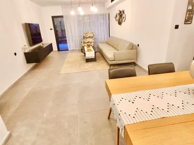 Dzielnica mieszkaniowa A vendre appartement 4 pieces en rez de jardin a ashdod