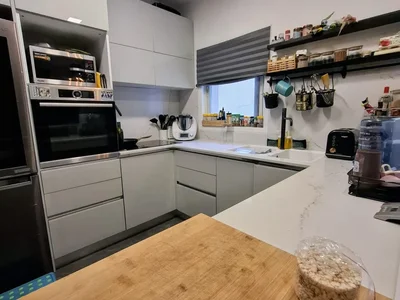 Жилой квартал Au centre avec terrasse bien agence dans un bel immeuble