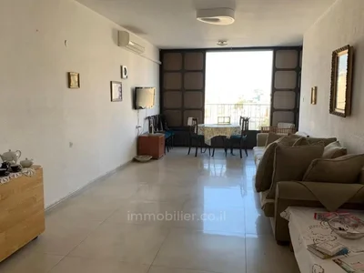 Quartier résidentiel Appartement a vendre centre bat-yam – rue jabotinsky
zone recherchee