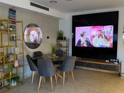 Barrio residencial Bonne affaire 5 pieces barnea immeuble recent