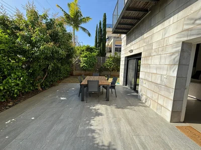 Wohnviertel Rez de jardin en duplex lesprit dune maison en ville 1042026