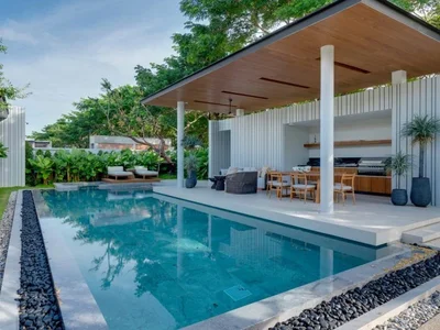 Villa Botanica Grand Avenue