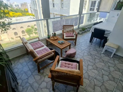 Quartier résidentiel A ne pas manquer !, agréable, avec terrasse, bel appartement, bien agencé, calme, investi, magnifique, proche de la mer, rénové