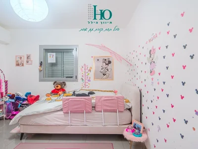 Жилой квартал Magnifique appartement 5 pieces transforme en 4 pieces spacieux