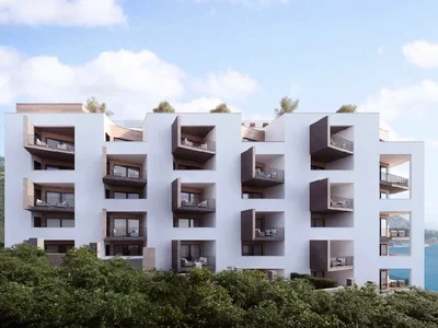 Apartment building VUELO SOBRE BECICI