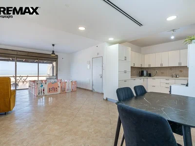 Dzielnica mieszkaniowa A vendre ein hayam hadera mini penthouse 5 piEces
