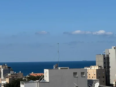Жилой квартал A ne pas manquer magnifique 4 pieces renove par architecte a vendre proche de la mer bat yam