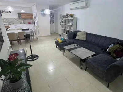 Residential quarter Rez de jardin spacieux