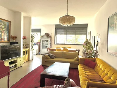 Residential quarter Avec terrasse calme proche de la rue shenkin a ne pas manquer bien agence clair spacieux renove ideal grande famille