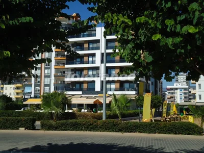 Wohnanlage Geräumige Wohnungen in Erdemli, Mersin an der ersten Küstenlinie