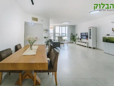 Residential quarter Appartement 5 5 pieces quartier neve hadarim rishon lezion