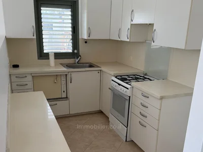 Quartier résidentiel À vendre – tel aviv, rue ranak – a deux pas de la plage gordon