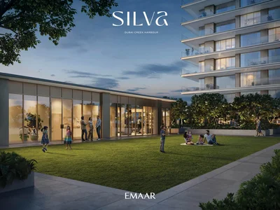 Complexe résidentiel New apartments in Silva high-rise complex, Dubai Creek Harbour area, UAE