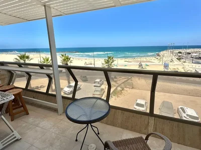 Dzielnica mieszkaniowa Vue sur la mer