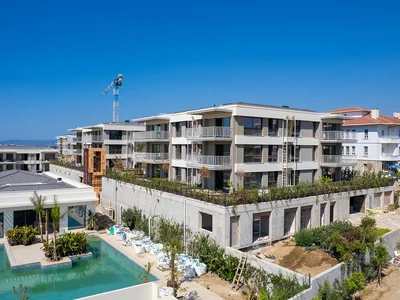 Apartment building Apartments Close to the Sea in a Gated Complex in Çeşme